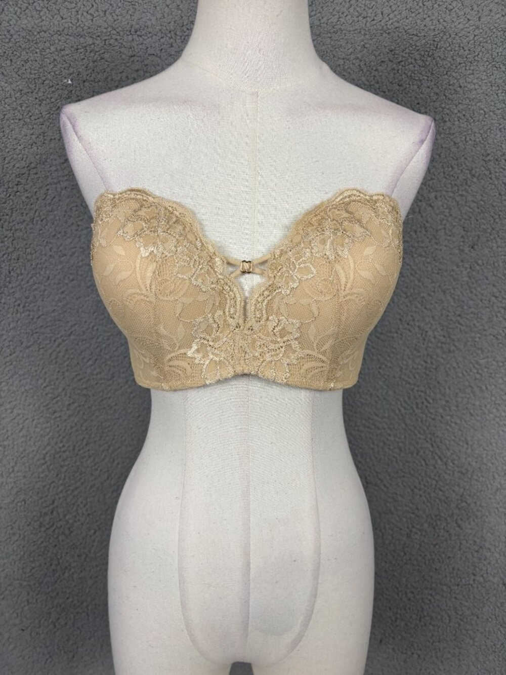 Deyllo Women's Lace Strapless Bra WireFree Bralette Anti Slip Strap Nude 38D NWT